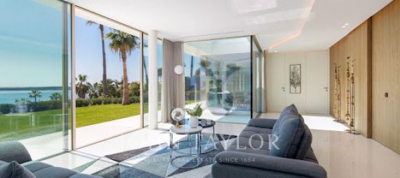 6 bedrooms Villa in Cannes, France No. 246435 11