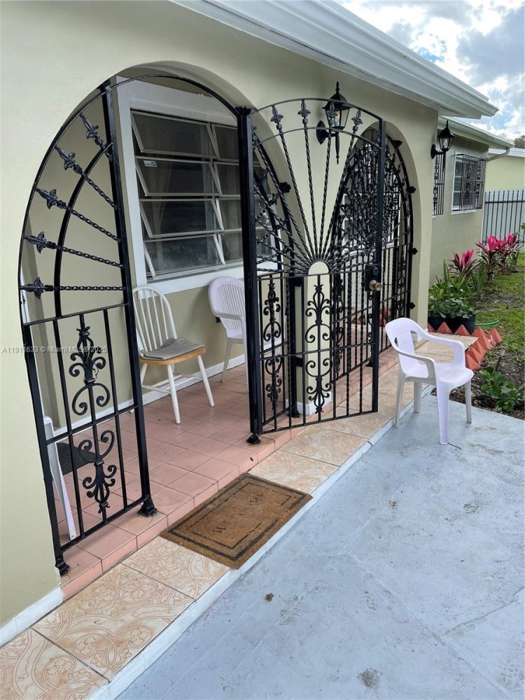 3 dormitorios villa en venta en Miami, Miami-Dade, Florida, USA № 615805