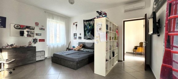 3غرفة منزل في Rescaldina, Italy رقم 2495 15