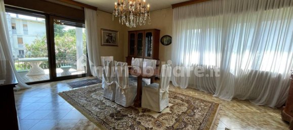 Villa de 3 dormitorios en Treviso, Italy No. 229055 2