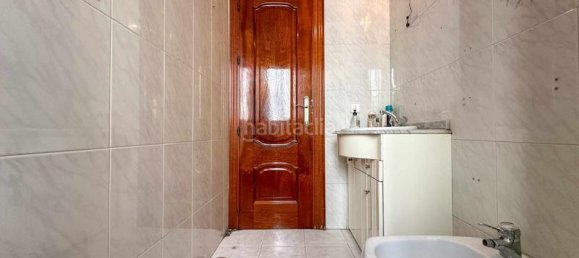 3 bedrooms Apartment in Parla, Spain No. 160906 5