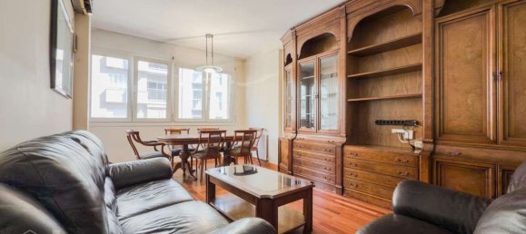 4 bedrooms Apartment in Eixample, Spain No. 155725 7