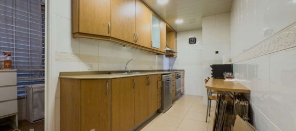 4 bedrooms Apartment in Eixample, Spain No. 155725 10