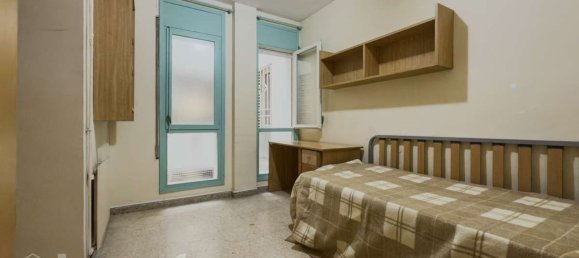 4 bedrooms Apartment in Eixample, Spain No. 155725 23