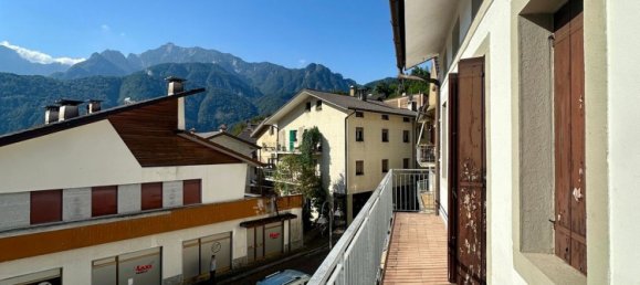 Дуплекс с 5 спальнями в Удине, Италия № 331729 2