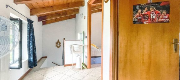 8 غرف نوم منزل في Momo, Italy رقم 377467 18