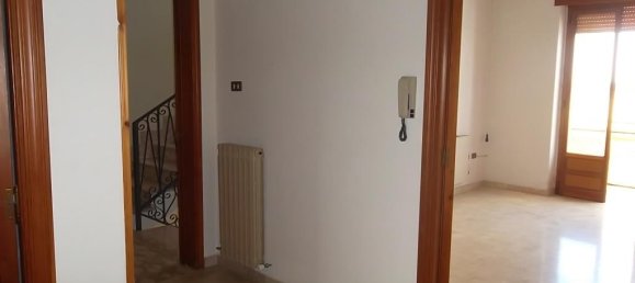 Дом с 6 комнатами в Matino, Италия № 224871 27