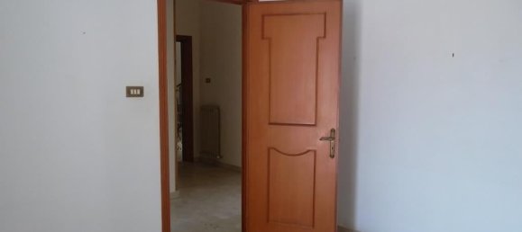 Дом с 6 комнатами в Matino, Италия № 224871 15