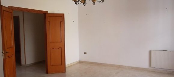 Дом с 6 комнатами в Matino, Италия № 224871 25