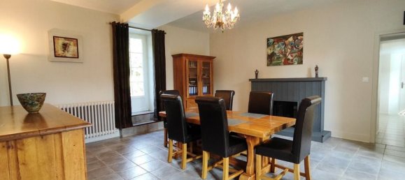 Замки и поместья с 5 спальнями в Карантуар, Франция № 331858 7