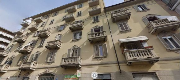 3 bedrooms Apartment in Turin, Italy No. 313295 3