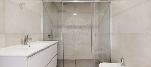 3 bedrooms Apartment in Porto, Portugal No. 105710 95