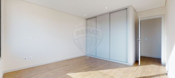 3 bedrooms Apartment in Porto, Portugal No. 105710 89