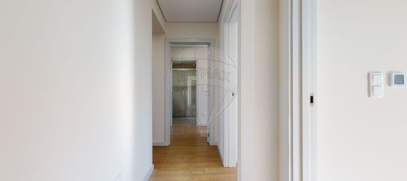 3 bedrooms Apartment in Porto, Portugal No. 105710 93
