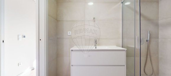 3 bedrooms Apartment in Porto, Portugal No. 105710 99