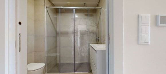 3 bedrooms Apartment in Porto, Portugal No. 105710 60