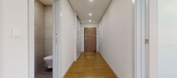 3 bedrooms Apartment in Porto, Portugal No. 105710 12