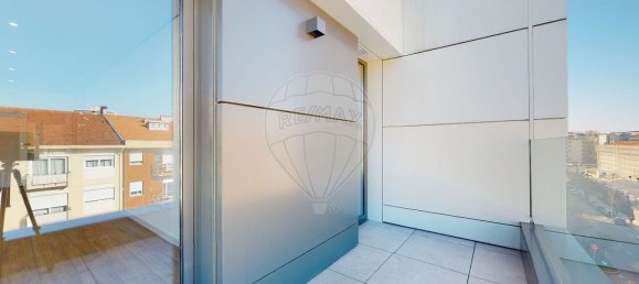 3 bedrooms Apartment in Porto, Portugal No. 105710 103