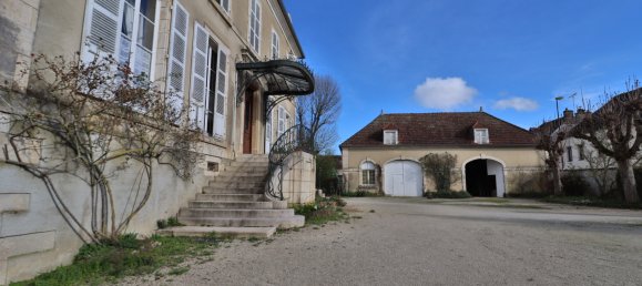 9 bedrooms Castles in Chaource, France No. 75175 9