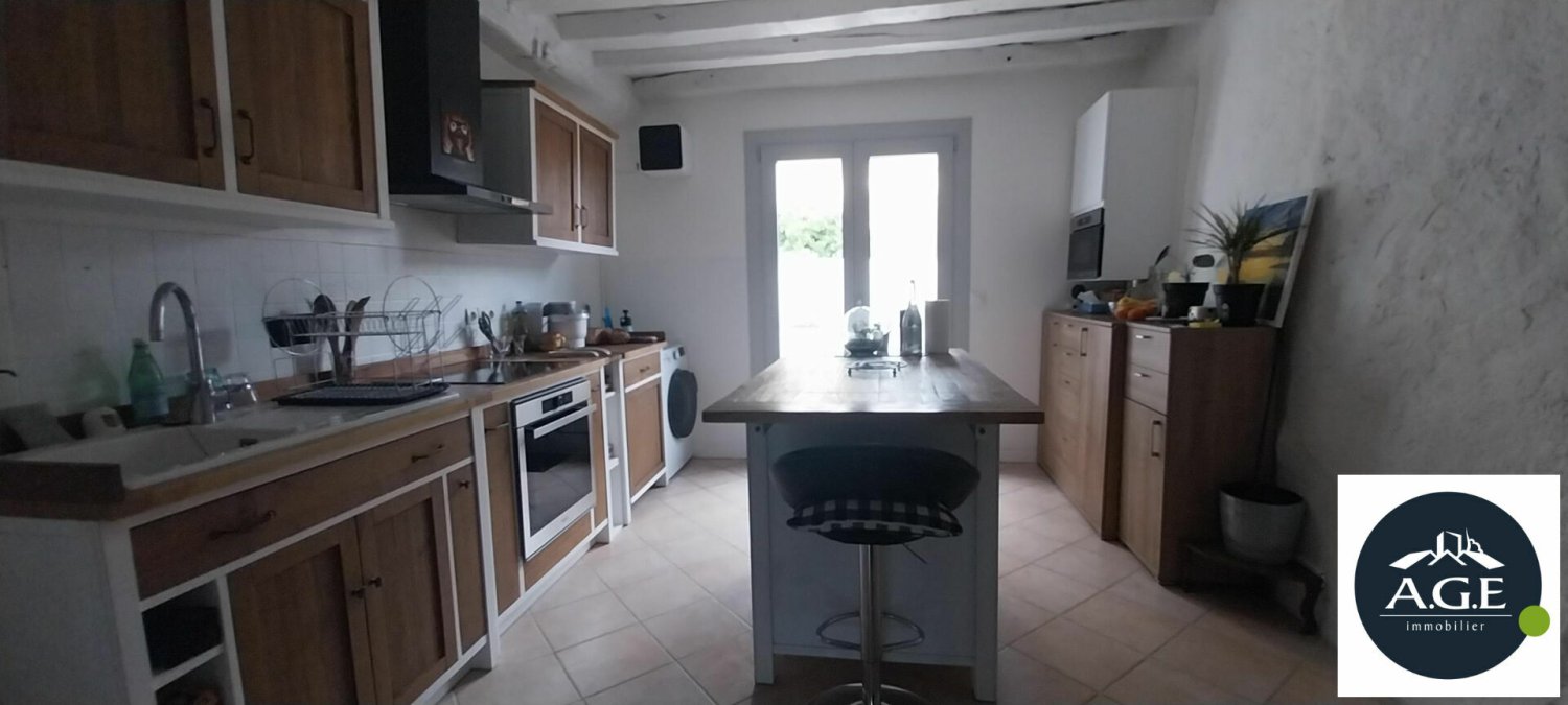 2 bedrooms House in Gallardon, France No. 53279