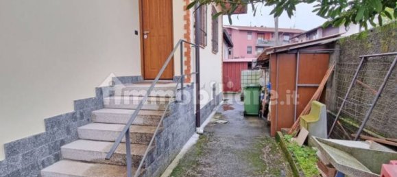 Villa de 2 dormitorios en Vergiate, Italy No. 89636 11