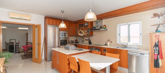 3 bedrooms House in Montenegro, Portugal No. 113647 6