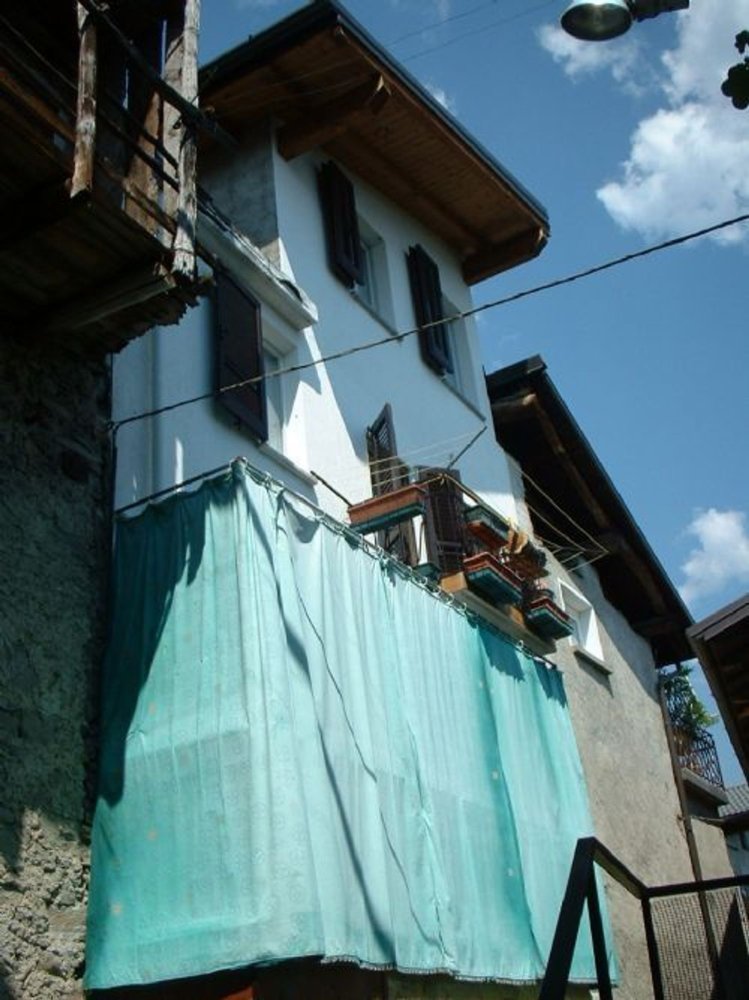 4 rooms Villa in Buglio in Monte, Italy No. 176301