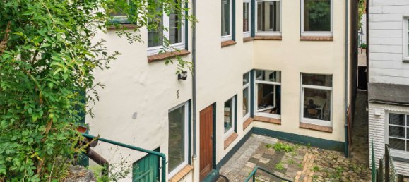 Дом с 10 комнатами в Шлезвиг-Фленсбург, Германия № 222000 15