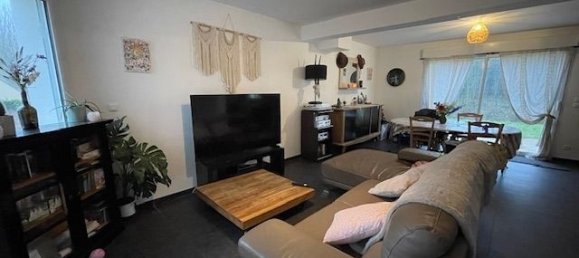 Casa de 3 dormitorios en Noyon, France No. 281175 2