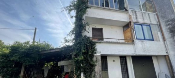 3 rooms Apartment in Giavera del Montello, Italy No. 213354 17