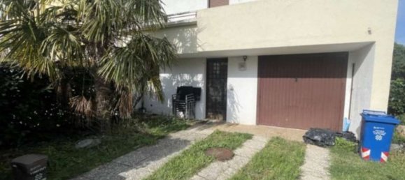 3 rooms Apartment in Giavera del Montello, Italy No. 213354 16