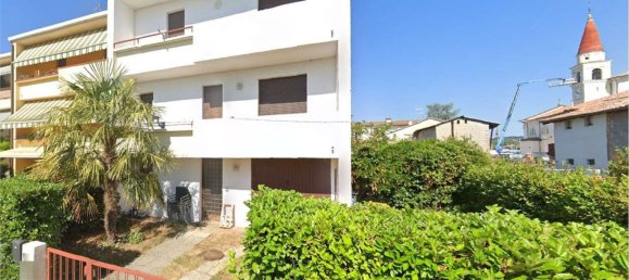 3 rooms Apartment in Giavera del Montello, Italy No. 213354 12