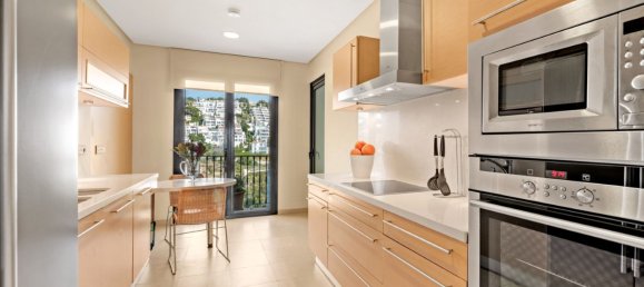 3 bedrooms Apartment in La Quinta, Spain No. 149228 10