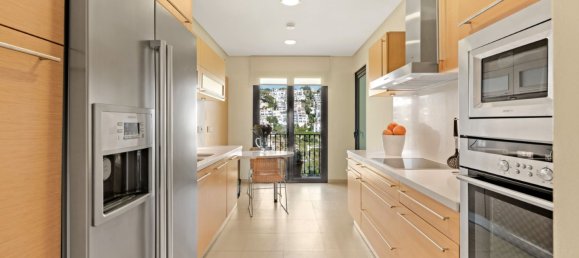 3 bedrooms Apartment in La Quinta, Spain No. 149228 9