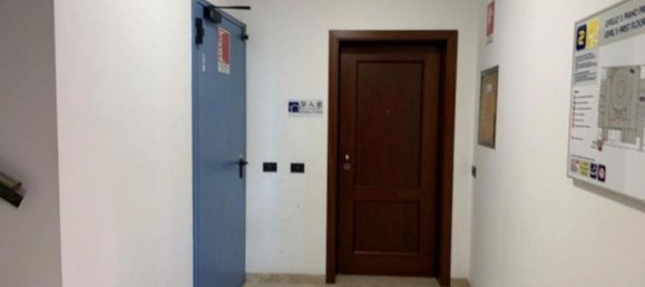 Escritório em Padua, Italy 911 m² N.º 376286 5