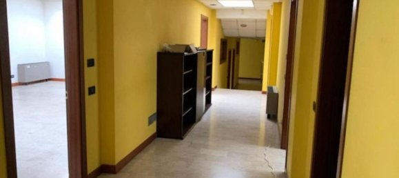 Escritório em Padua, Italy 911 m² N.º 376286 4