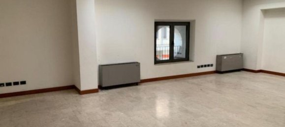 Escritório em Padua, Italy 911 m² N.º 376286 7