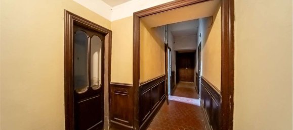 14-Zimmer Wohnung in Parma, Italy, Nr. 280172 3