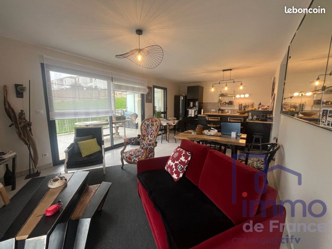 2 Schlafzimmer Wohnung in La Talaudiere, France, Nr. 275793