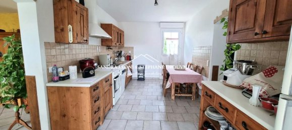 4 bedrooms House in Jouy, France No. 260687 6