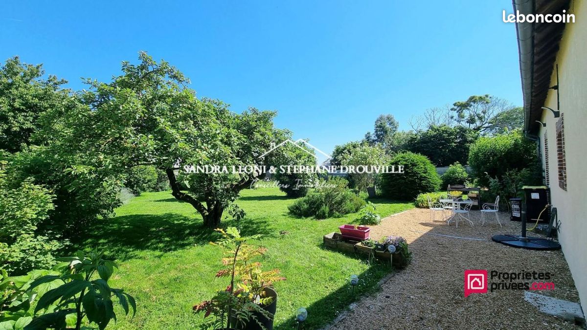 4 bedrooms House in Jouy, France No. 260687