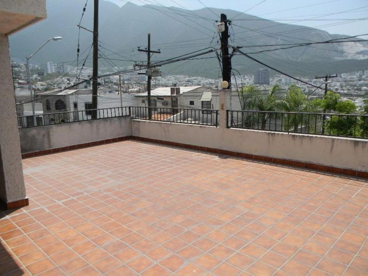 Дом с 3 спальнями в Салинас Виктория, Мексика № 167750