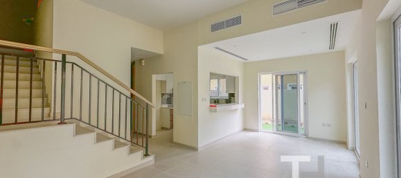 Adosado de 4 dormitorios en Dubai Land, UAE No. 31363 16