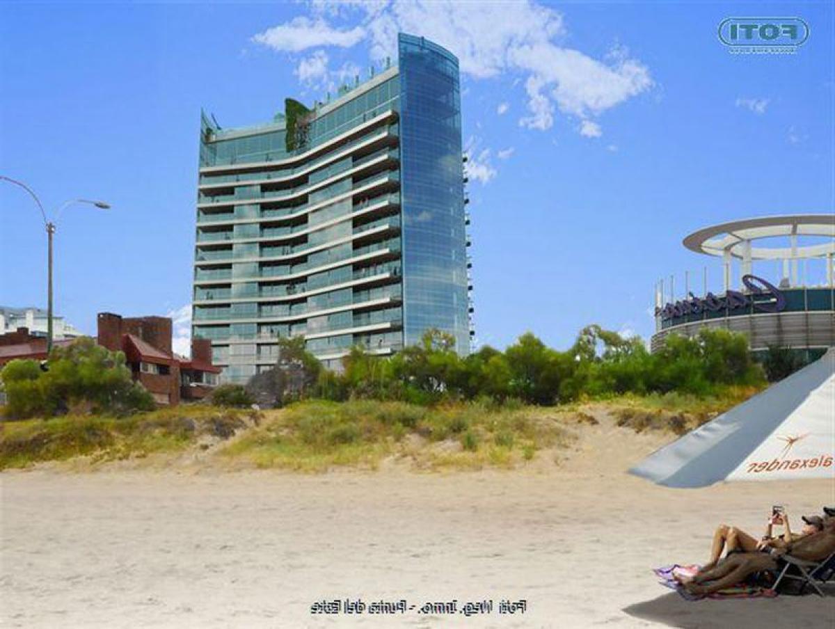 Apartamento de 2 dormitorios en Punta del Este, Uruguay No. 12589