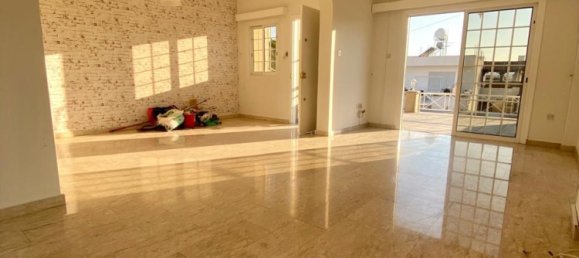 Moradia em banda T3 em Larnaca, Cyprus N.º 26147 2