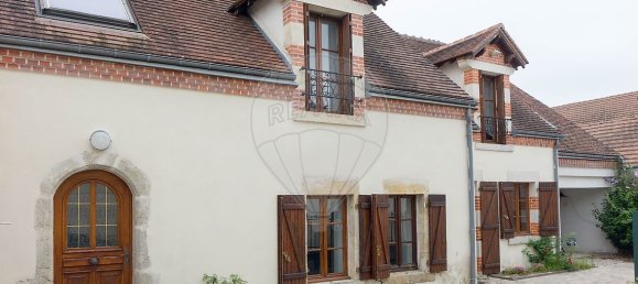 Casa de 5 dormitorios en Checy, France No. 42604 2