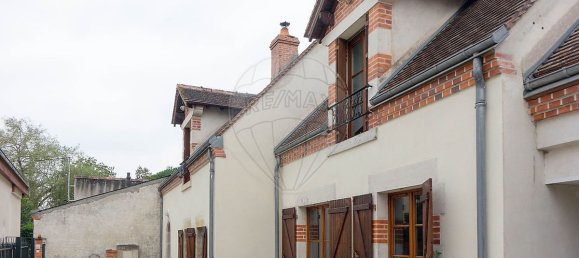 Casa de 5 dormitorios en Checy, France No. 42604 17
