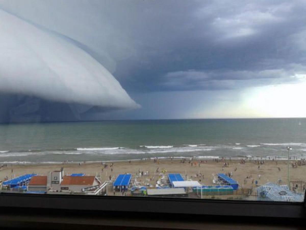 2 bedrooms Apartment in Mar del Plata, Argentina No. 91176