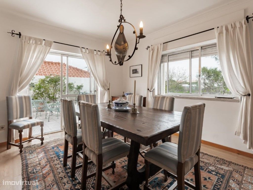 5 bedrooms House in Cascais, Portugal No. 108560