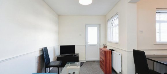 1 bedroom Apartment in Watford, United Kingdom No. 6839 5